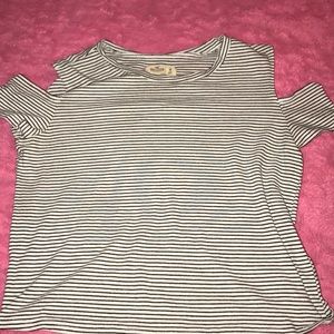 Hollister cute crop top !!💕